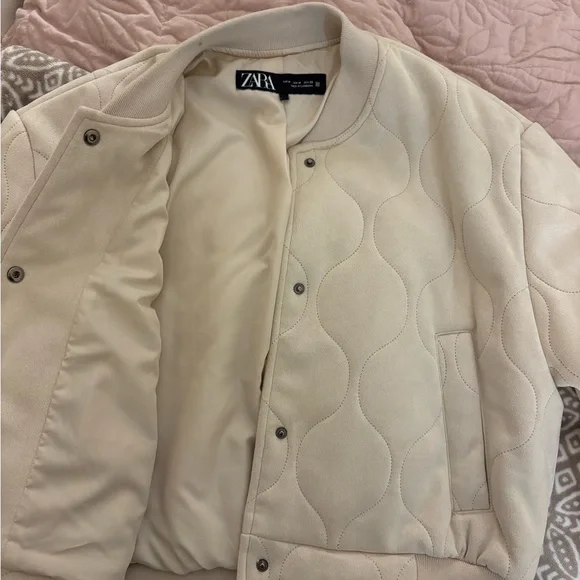 Zara Beige Quilted Bomber Jacket - Picture 3 of 5